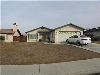 2nd image of 1108 Hazelnut St