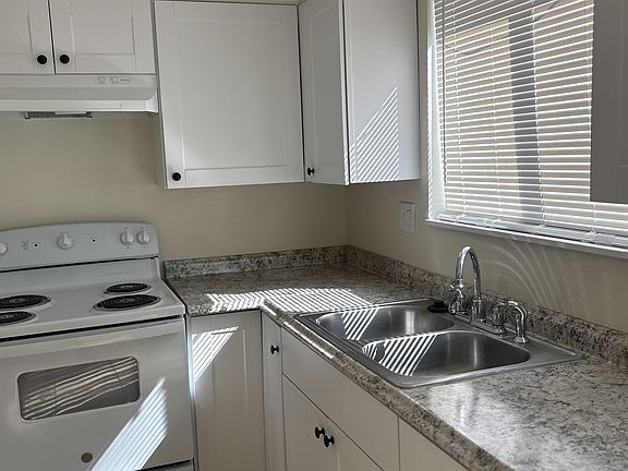 5th image of 4404 Manchester Ave APT 23