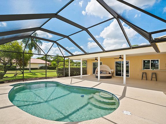 2nd image of 4575 SW Bimini Circle S
