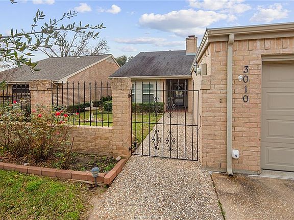 3rd image of 3010 Gleneagles Ct