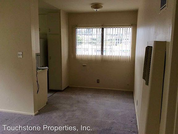 4th image of 1929 Wilcox Ave APT 7