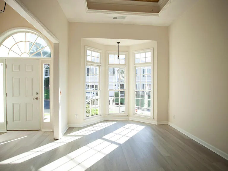 3373 Hunters Point Rd SE — Photo 9