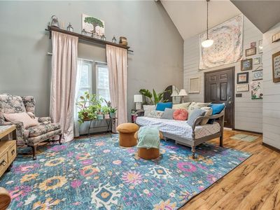 10142 Shearer Rd, Kansas City, KS, 66111