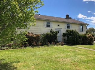 151 Sea Breeze Dr, Charlestown, RI 02813