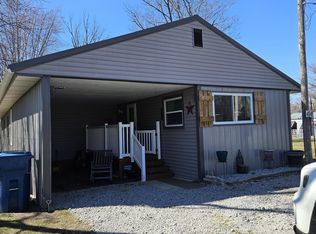 414 N Clay St, Morocco, IN 47963