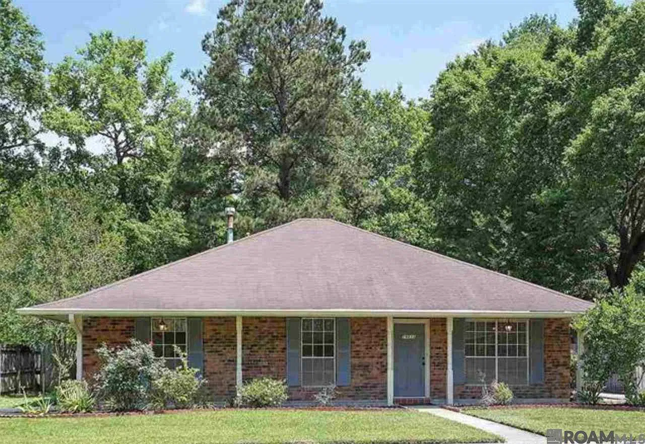 3 bed, 1399 sqft, $1,650 — Photo 1