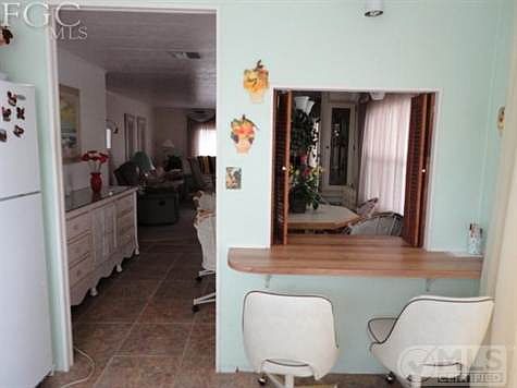 4th image of 394 Snead Dr