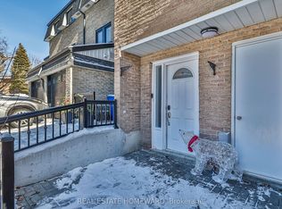4 Poplar Cres, Aurora, ON L4G 3L3