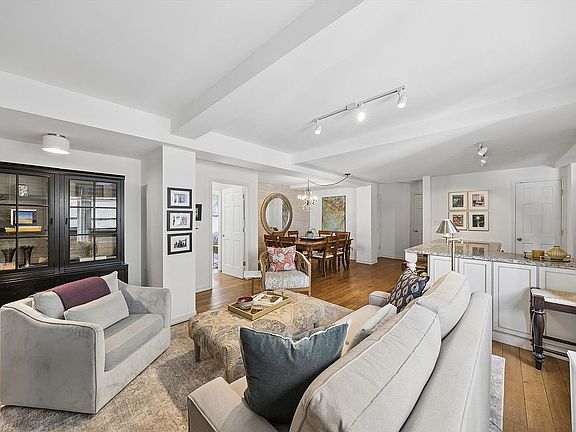 4th image of 339 E 58th St #7CD