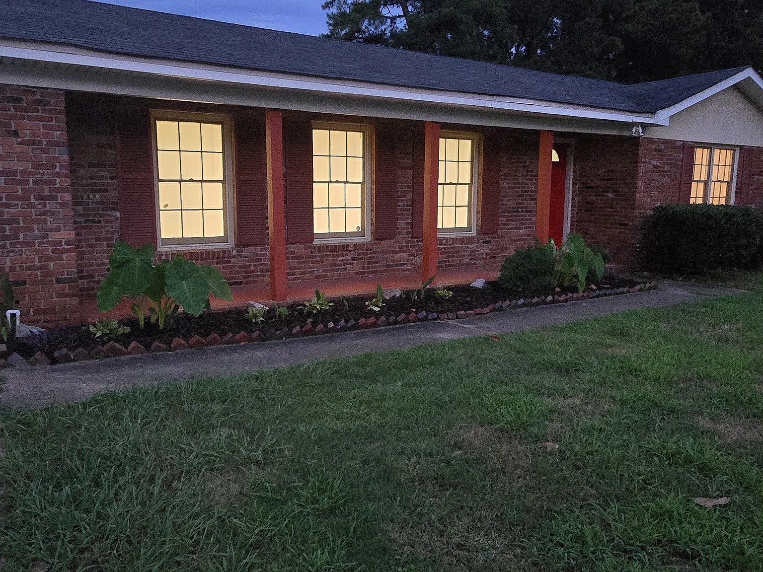 3 bed, 1821 sqft, $1,700 — Photo 2