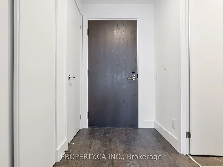 6 Greenbriar Rd #106 — Photo 9