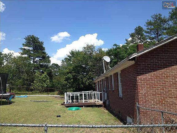 3rd image of 1701 Faraway Dr