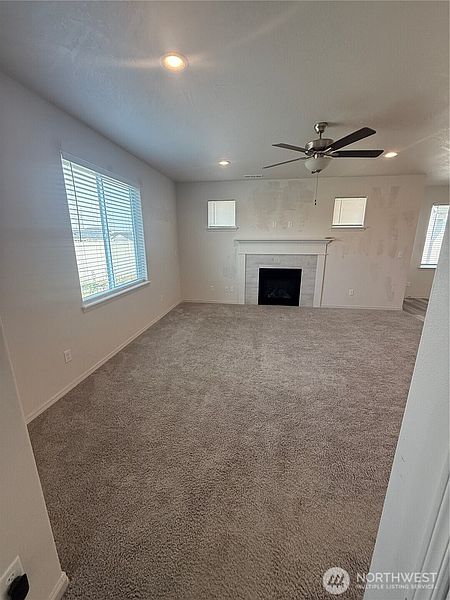 4th image of 1124 W Aspen Road