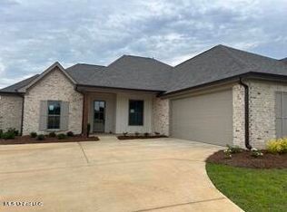 255 Bronson Bnd, Flowood, MS 39232