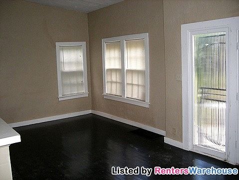 2nd image of 7516 Olive St