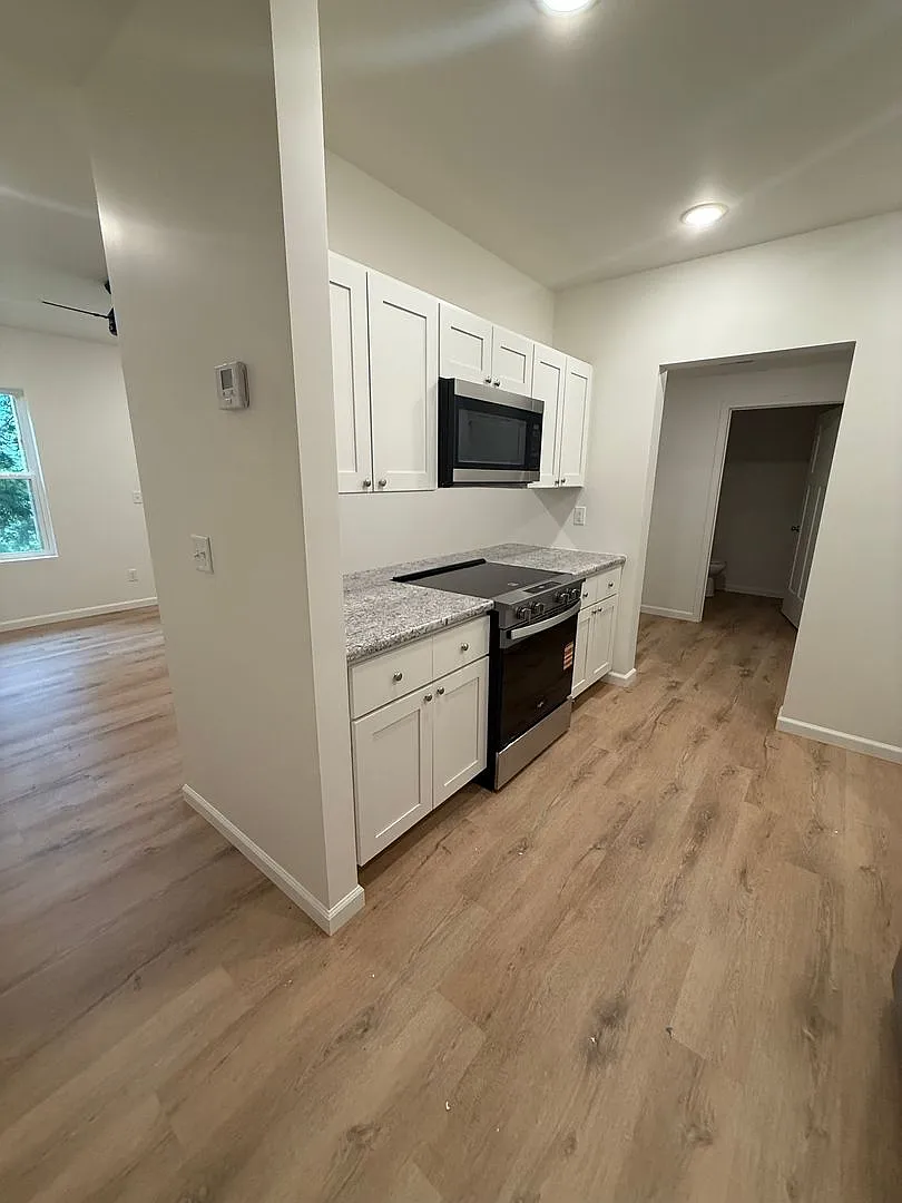 1 Bedroom 1 Bathroom Apartment — Photo 1