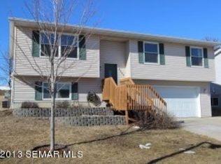 3065 Rose Heights Dr SE, Rochester, MN 55904