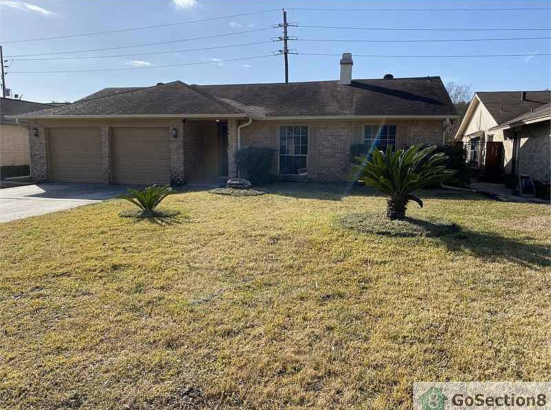 1st image of 15211 Heron Park Dr
