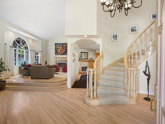 3rd image of 3683 Buena Park Dr