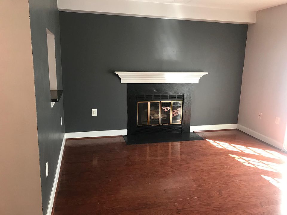 1st image of 3808 Porter St NW APT 101