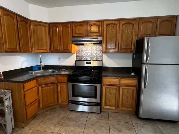 (undisclosed Address), Bronx, NY 10465