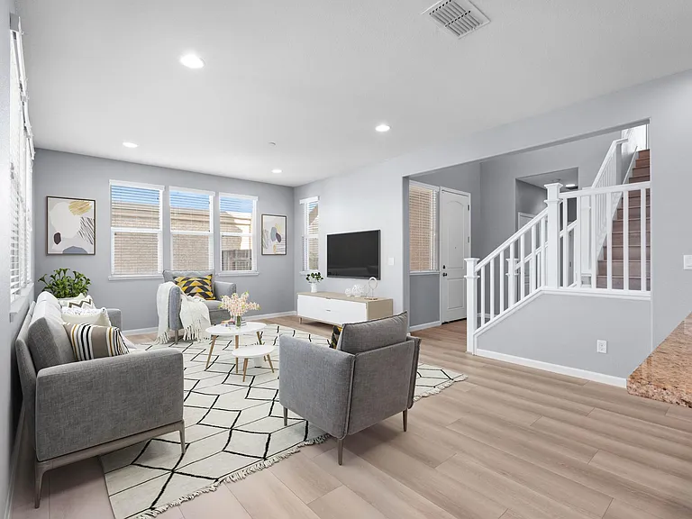 306 Misty Cir — Photo 4