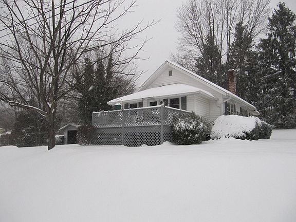 2nd image of 114 Love St