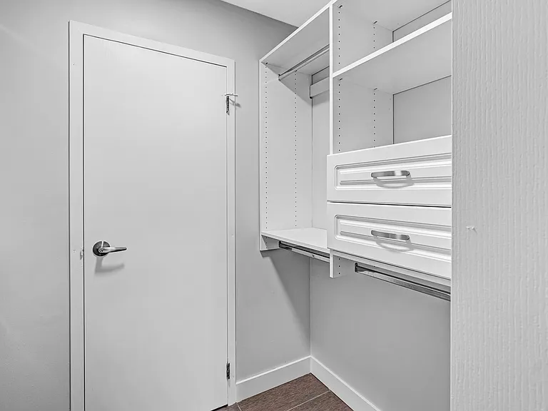8040 Blundell Rd — Photo 42