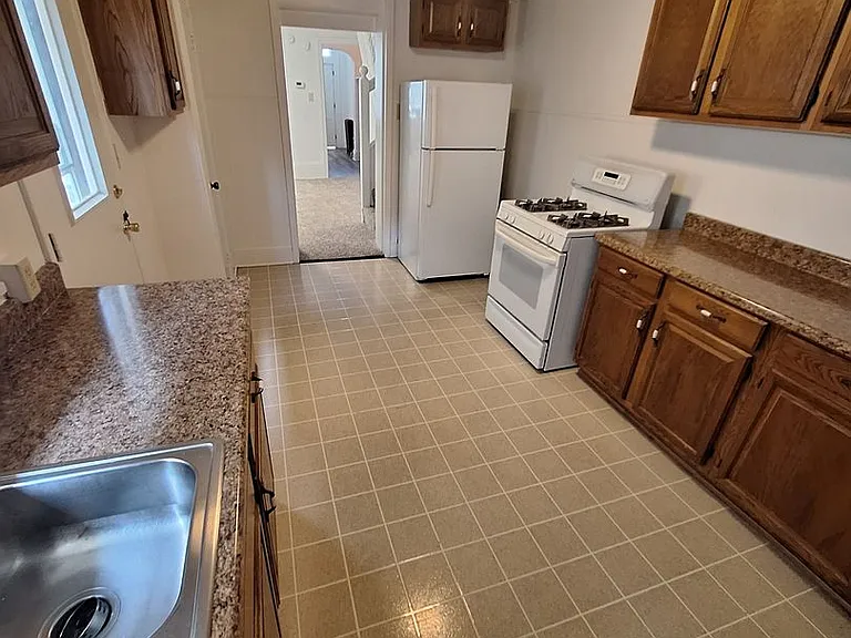 207 S Beaver St — Photo 1