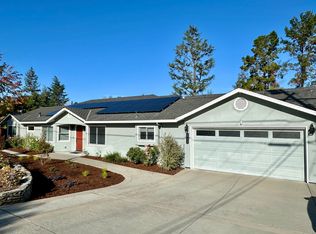 18511 Montpere Way, Saratoga, CA 95070
