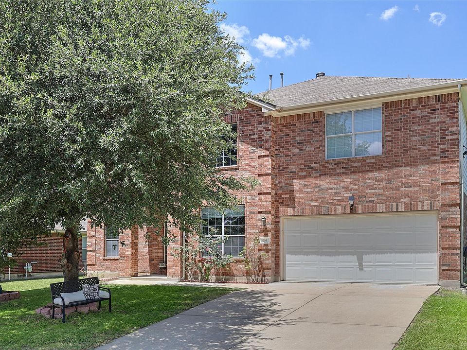 1st image of 916 Abbeyglen Castle Dr