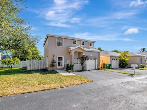 4200 SW 72nd Way, Davie, FL 33314