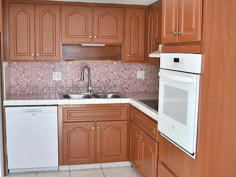 4209 NE 21st Ave #2 — Photo 8