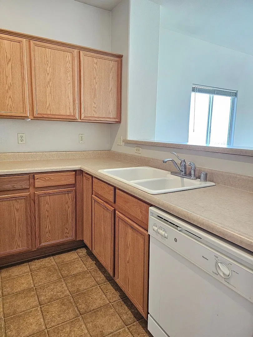 Golden Valley Stunner! 3 Car garage with Extra Toy Storage — Photo 4