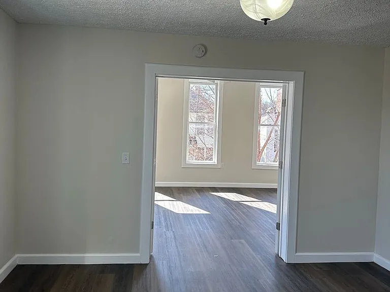 1024 Main St — Photo 6