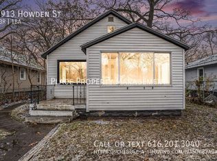 2913 Howden St, Muskegon Heights, MI 49444