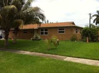 221 SW 65th Ave, Pembroke Pines, FL 33023