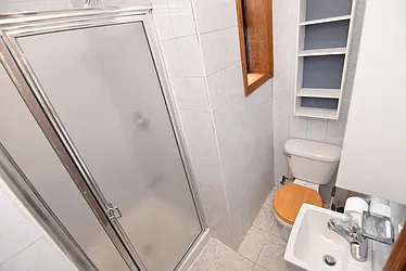 Rented by Ledvech Group