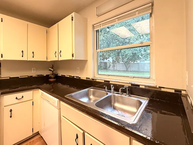 75 Brunett Ln — Photo 11