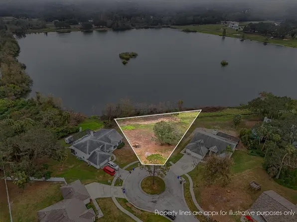 711 Sportsman Park Dr #7, Seffner, FL 33584