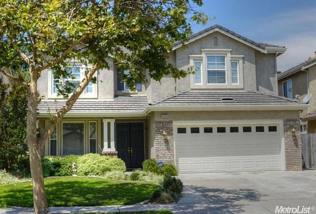 1st image of 4265 Oakridge Dr