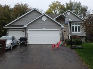 100 Big Woods Ct, Buffalo, MN 55313