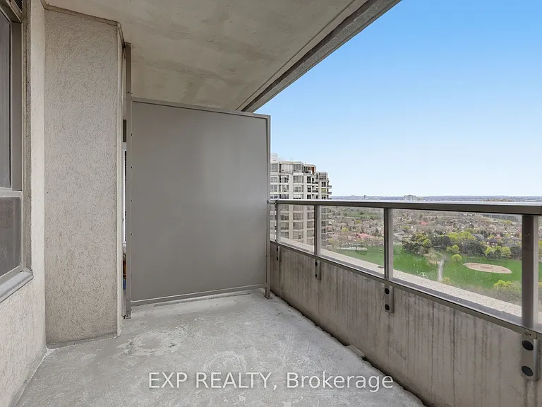 25 Kingsbridge Garden Cir #2120 — Photo 32