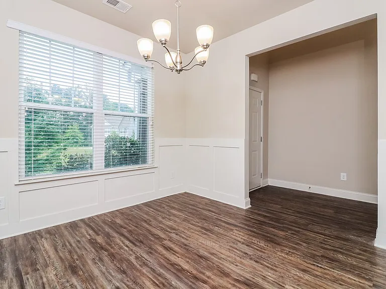 279 Faron Dr SW — Photo 8