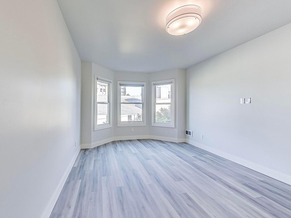 1st image of 3680D 16th St
