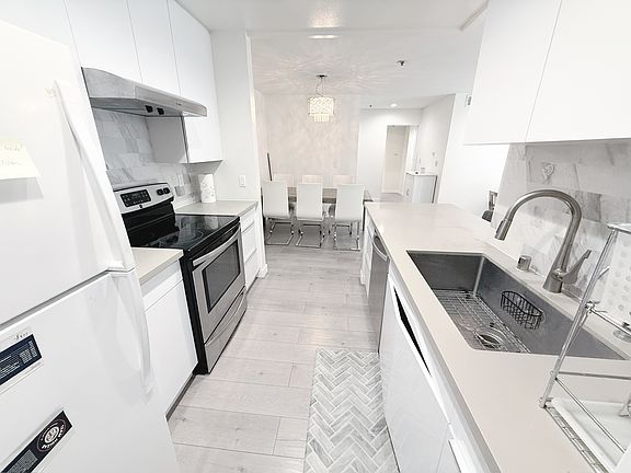 5th image of 222 S Central Ave APT 212