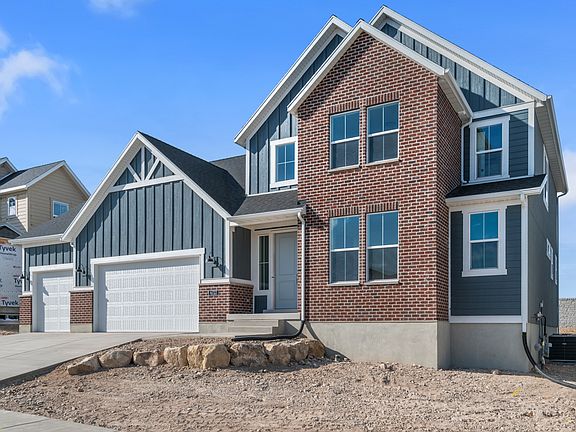 2400 Farmhouse