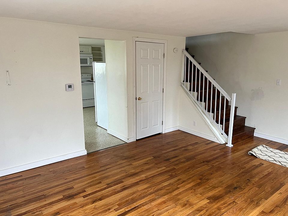 1st image of 617 S Walnut Ave #617