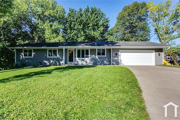 1st image of 9848 Crestwood Ter