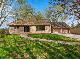 1223 Guns St, Green Bay, WI 54311